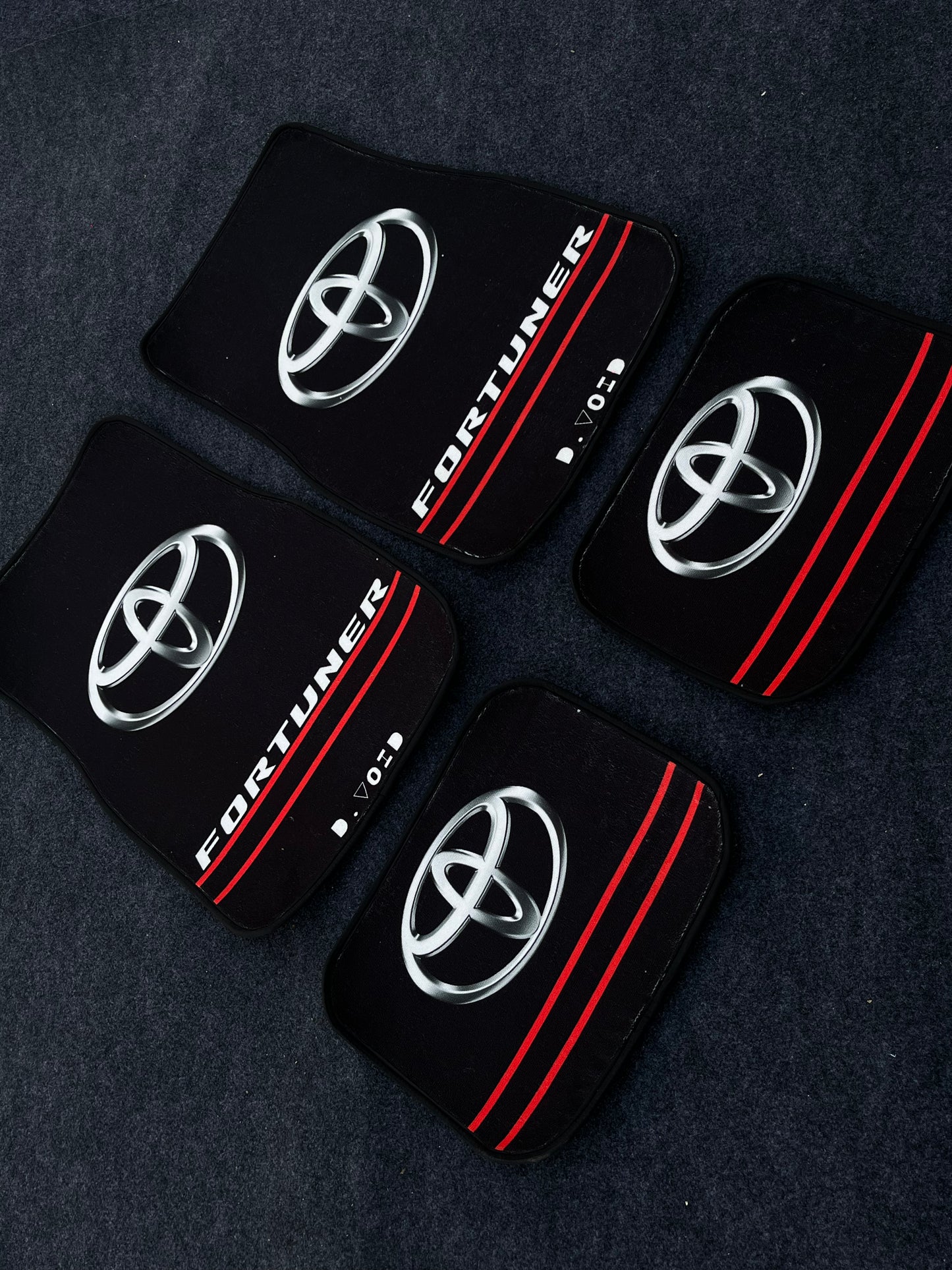 Toyota Fortuner car mats